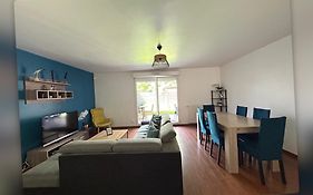 Le Duplex Chessy - 15Min From Disneyland - 2 Private Parkings - Garden - Kingsize & Queensize Bed - Supermarket Behind The House